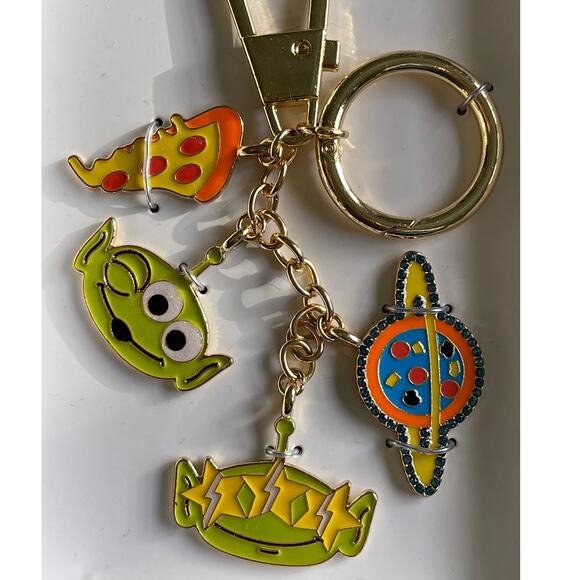 Disney Pixar BaubleBar Toy Story Alien Keychain Pizza Planet Charm Set NEW - Picture 2 of 7